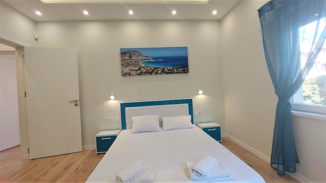 Апартамент Pink & Blue - 2Bdr With Balcony - Wi-Fi Varna Exterior foto